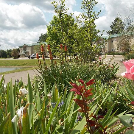 Fairway Suites At The Peak French Creek 外观 照片