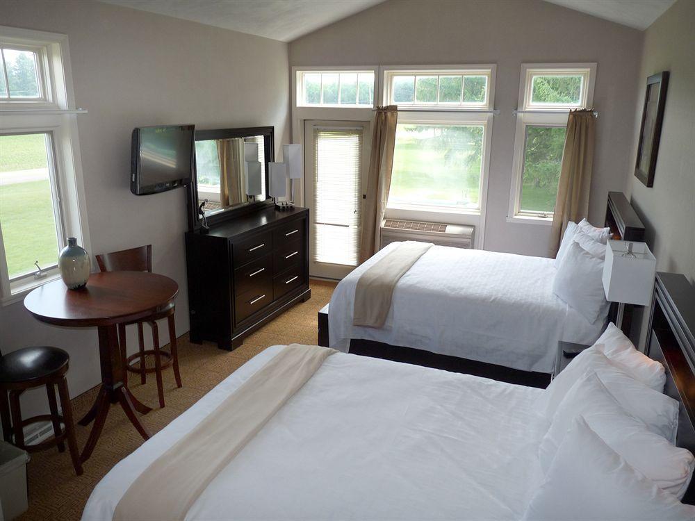Fairway Suites At The Peak French Creek 外观 照片