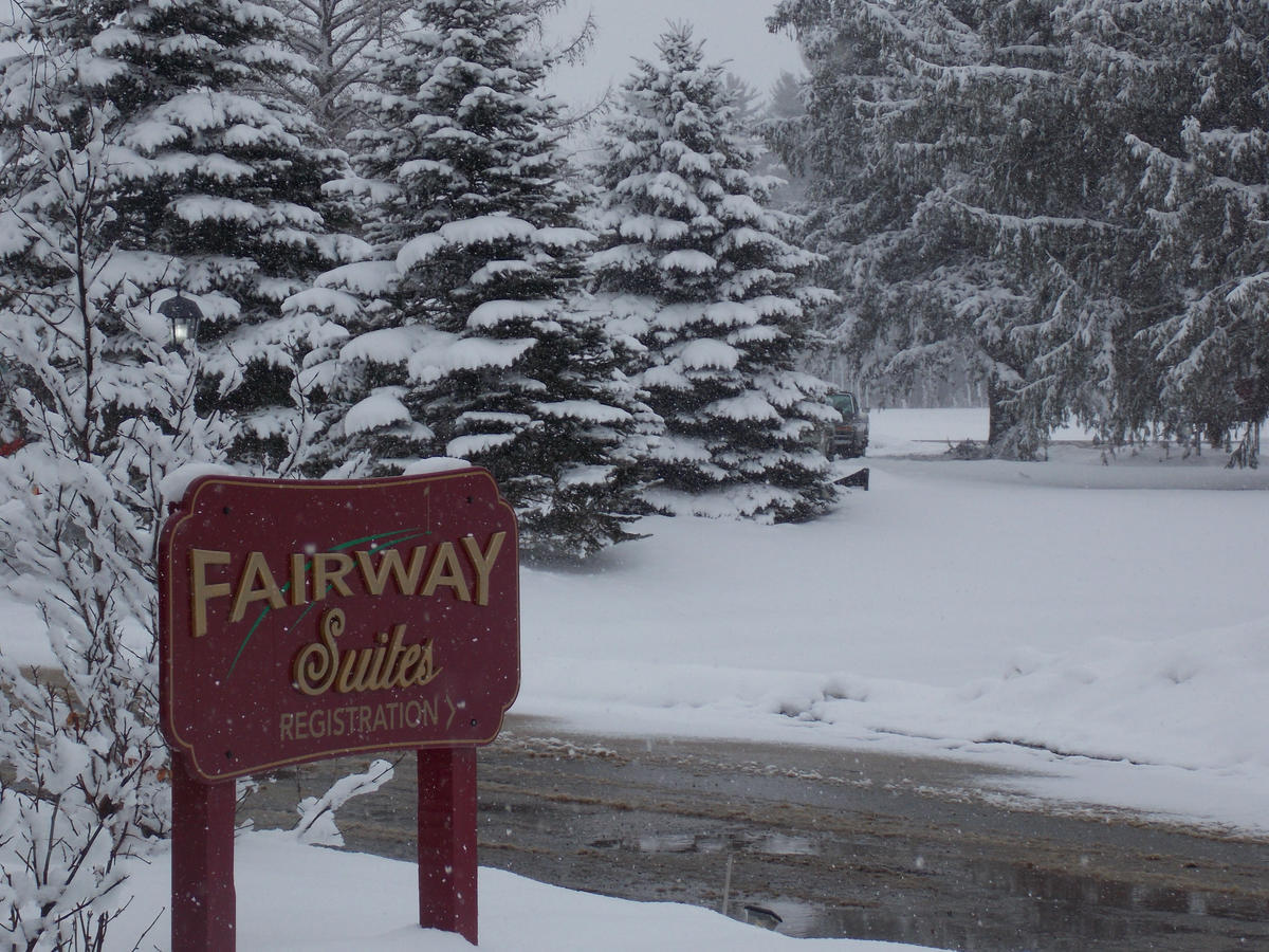 Fairway Suites At The Peak French Creek 外观 照片
